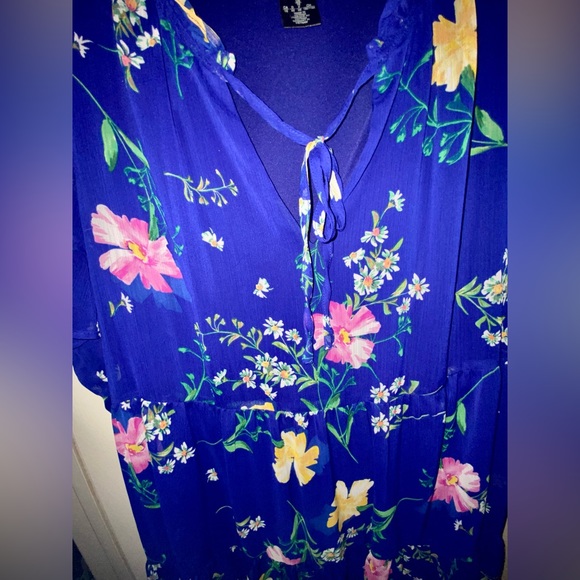 Excellent condition, blue floral dress. - Picture 2 of 7
